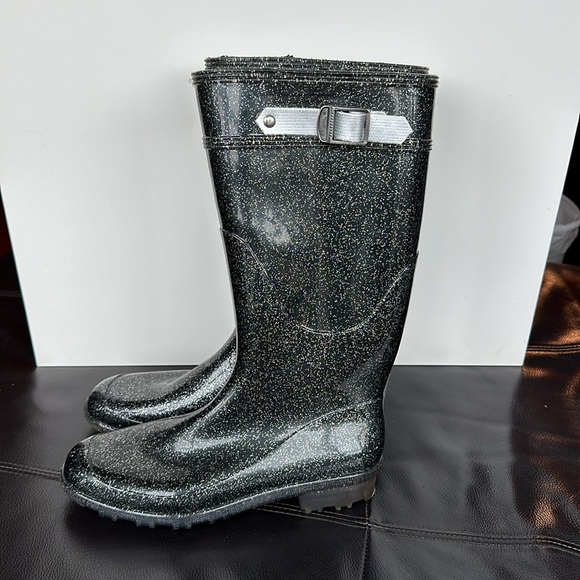 2 for $40💖 Women’s Size 41 Silver Grey Rubber Rain Boots (fits Size 9.5 to 10) - Picture 2 of 8